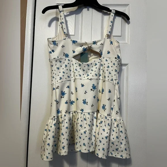 Altar’d State active dress - Picture 3 of 12